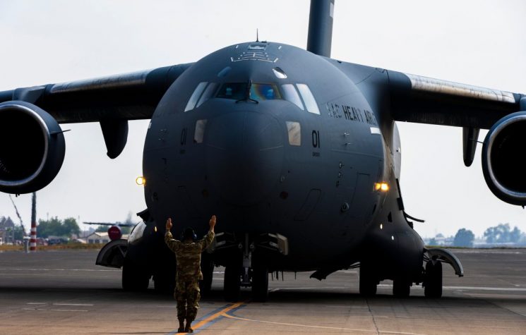 American soldiers parachute into Turkey